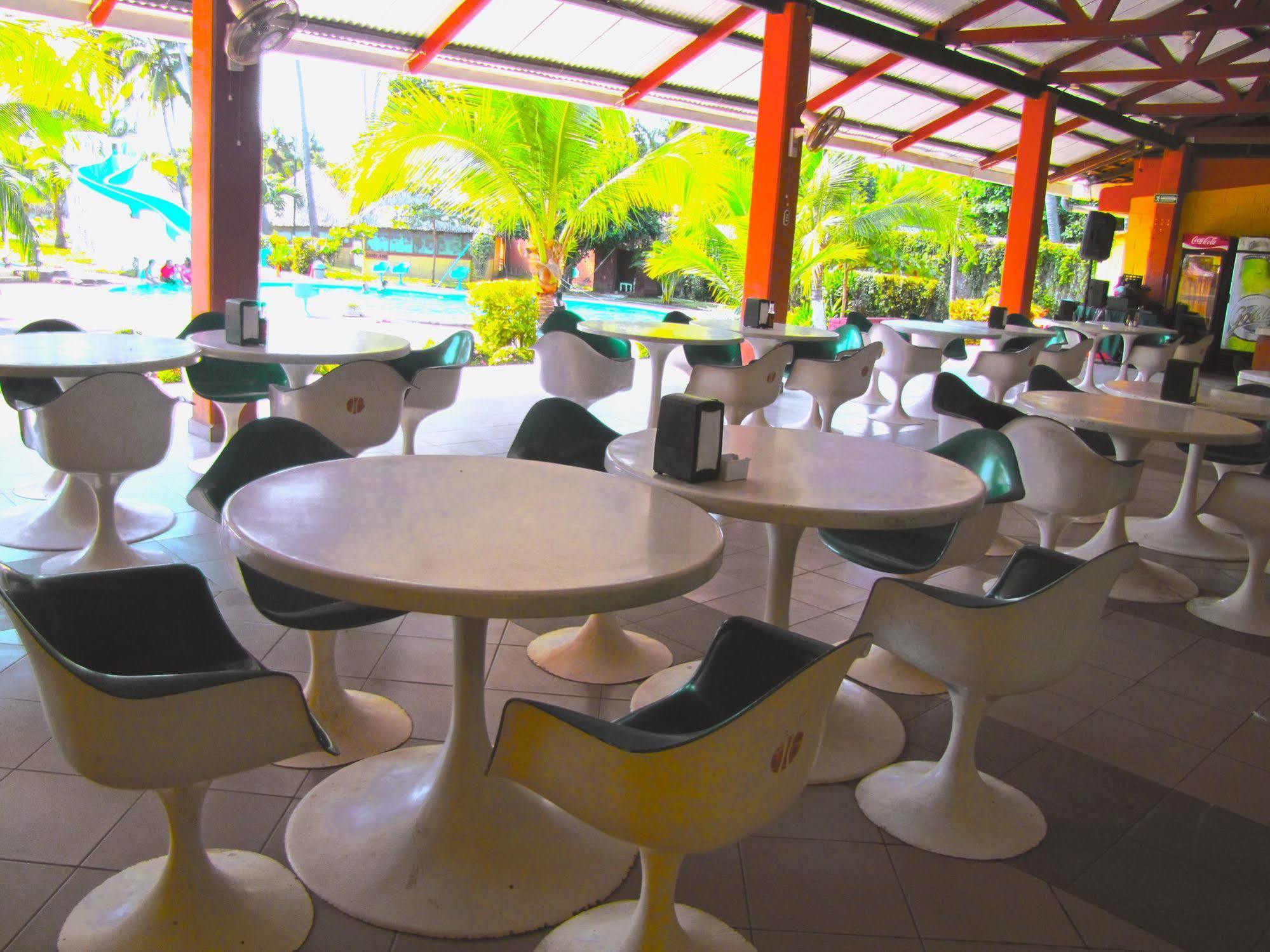 Hotel Tropiclub Playa El Cuco Esterno foto